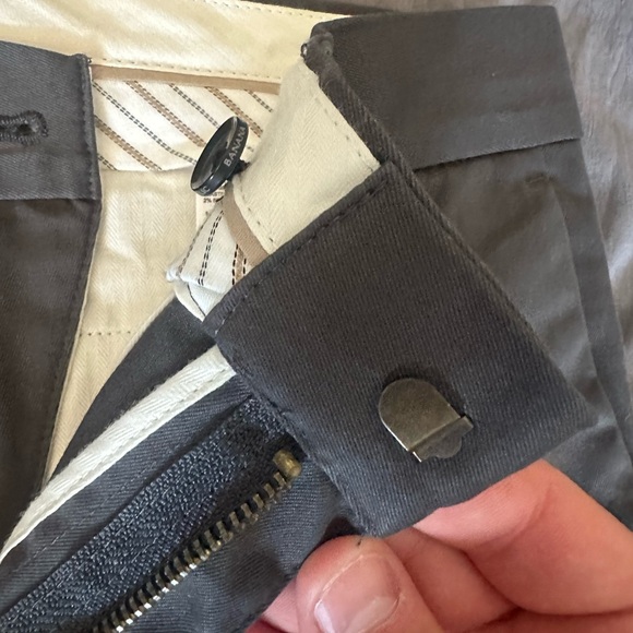 Banana Republic Rapid Movement Chinos slim fit - Picture 16 of 16